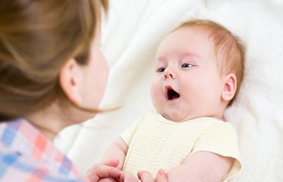 توصیه هایی برای سنین چهار تا هشت ماهگی نوزاد