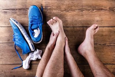 پیچ خوردگی قوزک پا و کمک‌های اولیه برای آن