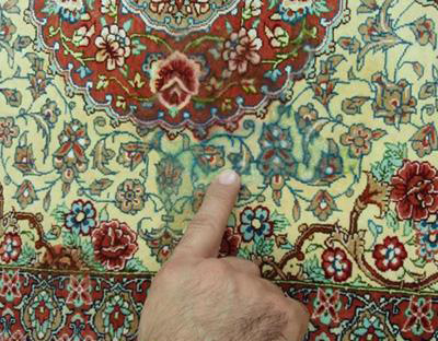 نحوه از بین بردن لکه های چربی از روی فرش